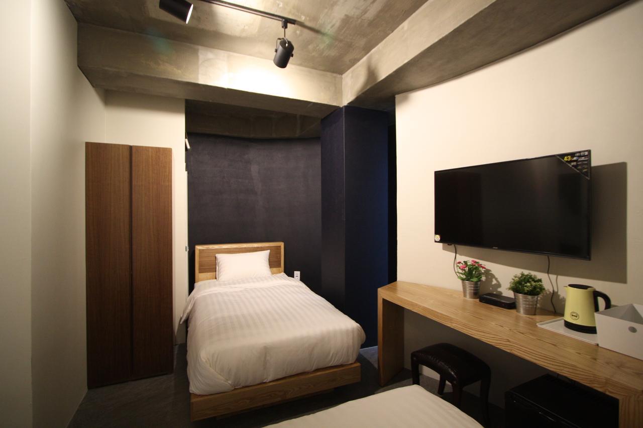 Nabi Hostel Seoul Bagian luar foto